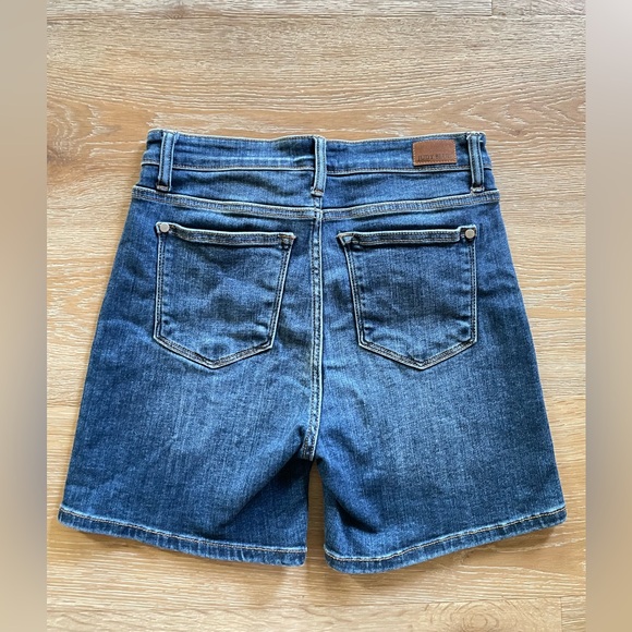 Judy Blue High Rise Jean Shorts Size M  5" Stretch #15220 Worn Once - Picture 3 of 5